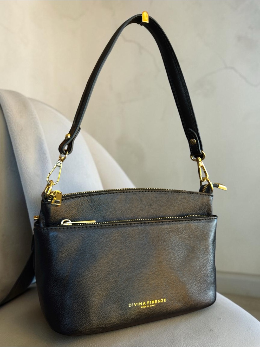 Divina Firenze Lilla Triple-Zip Black Italian Pebbled Leather Shoulder Bag. - Picture 12 of 14
